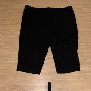 George Black Capri Pants – Size 4X/4XG (26W/28W)